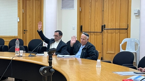 שני חברי האופוזיציה מצביעים נגד תקציב 2023.jfif